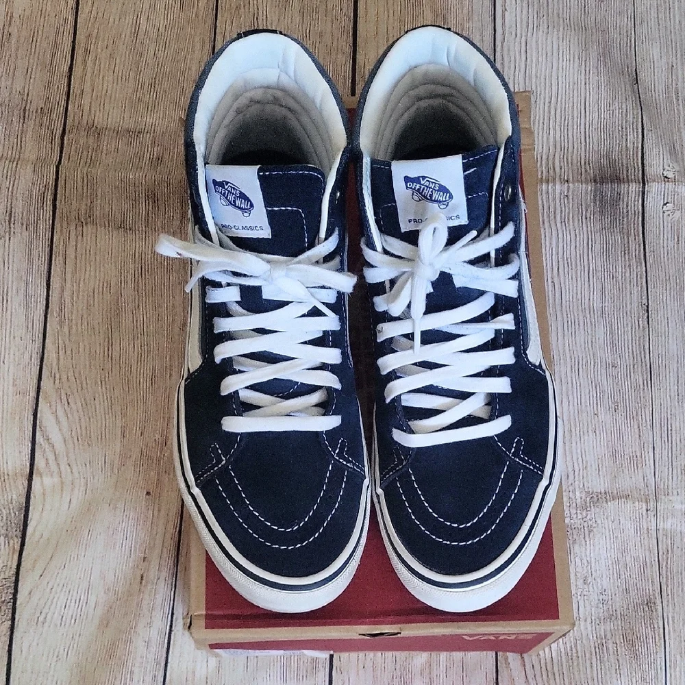Vans Blue and White High-Top Sneakers - Picture 5 of 5